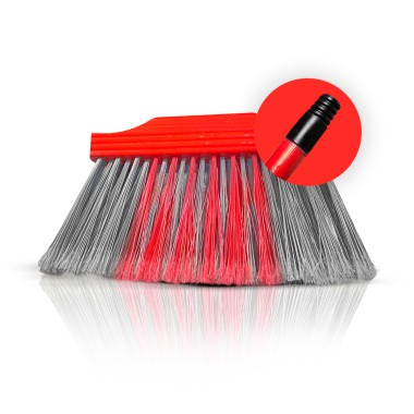 Vassoura Noviça de Madeira com Cabo 1,20m Vassoura Noviça de Madeira com Cabo 1,20m